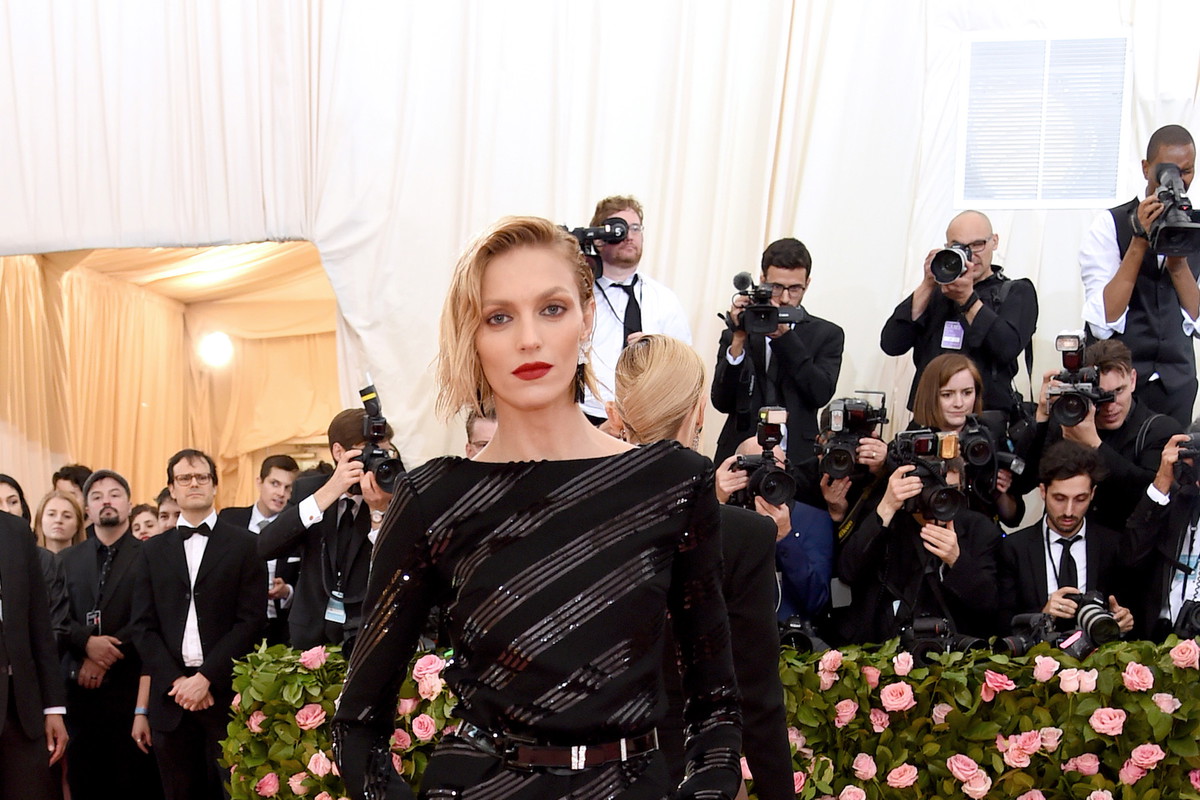 Met Gala 2019: Anja Rubik, stylizacja polskiej modelki.