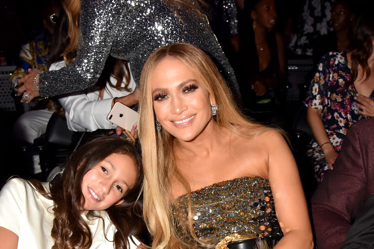 Jennifer Lopez pokazała śpiewającą córkę!