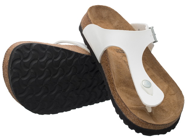 Klapki Birkenstock dostępne w sklepie online Lidl, 99 zł