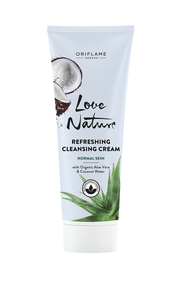 Odświeżająca maseczka i scrub 2 w 1 Love Nature z organicznym aloesem i wodą kokosową, 14,99 zł