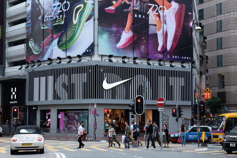 Flagowy sklep Nike stworzył manekiny w wersji plus size!