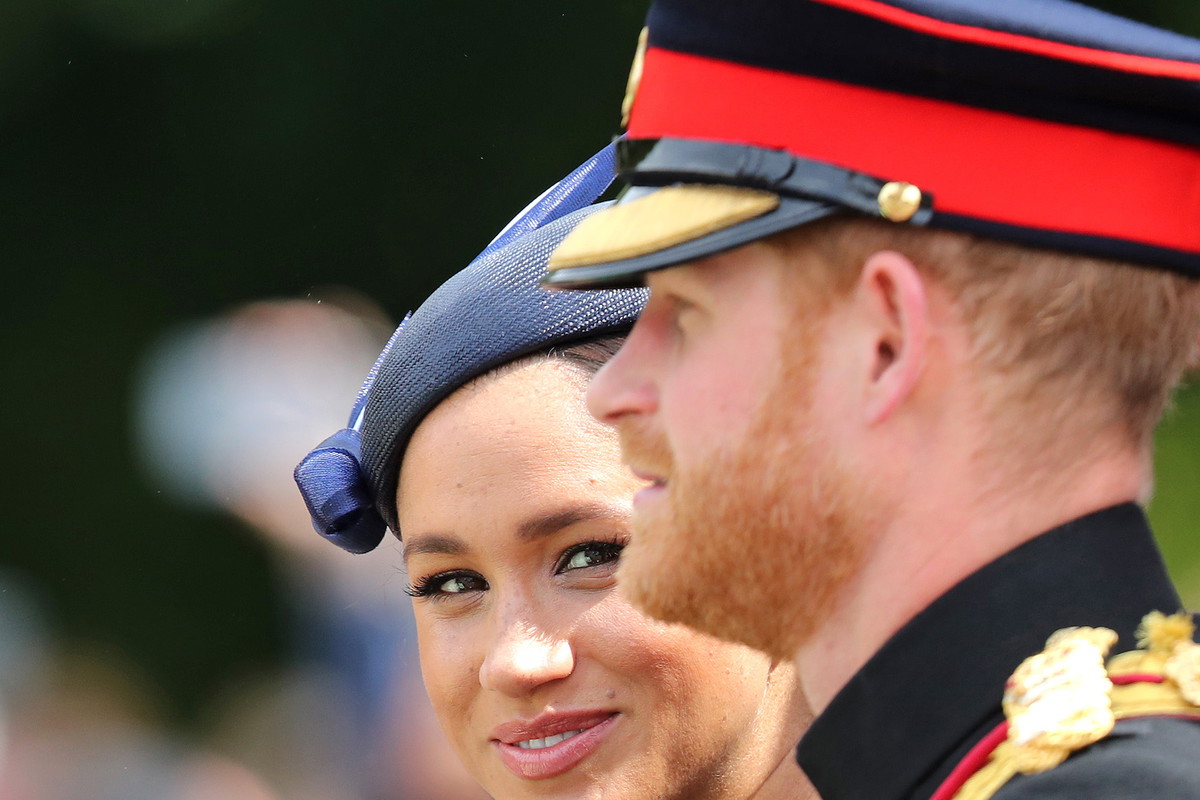 Meghan Markle i książę Harry na paradzie urodzinowej królowej Elżbiety II Trooping The Colour.