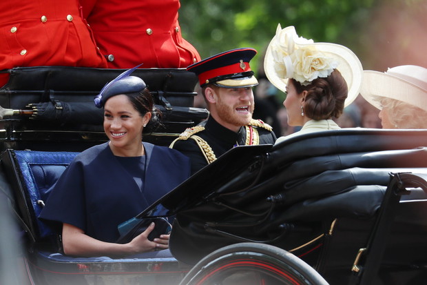 Meghan i Harry miesiąc temu zostali po raz pierwszy rodzicami!