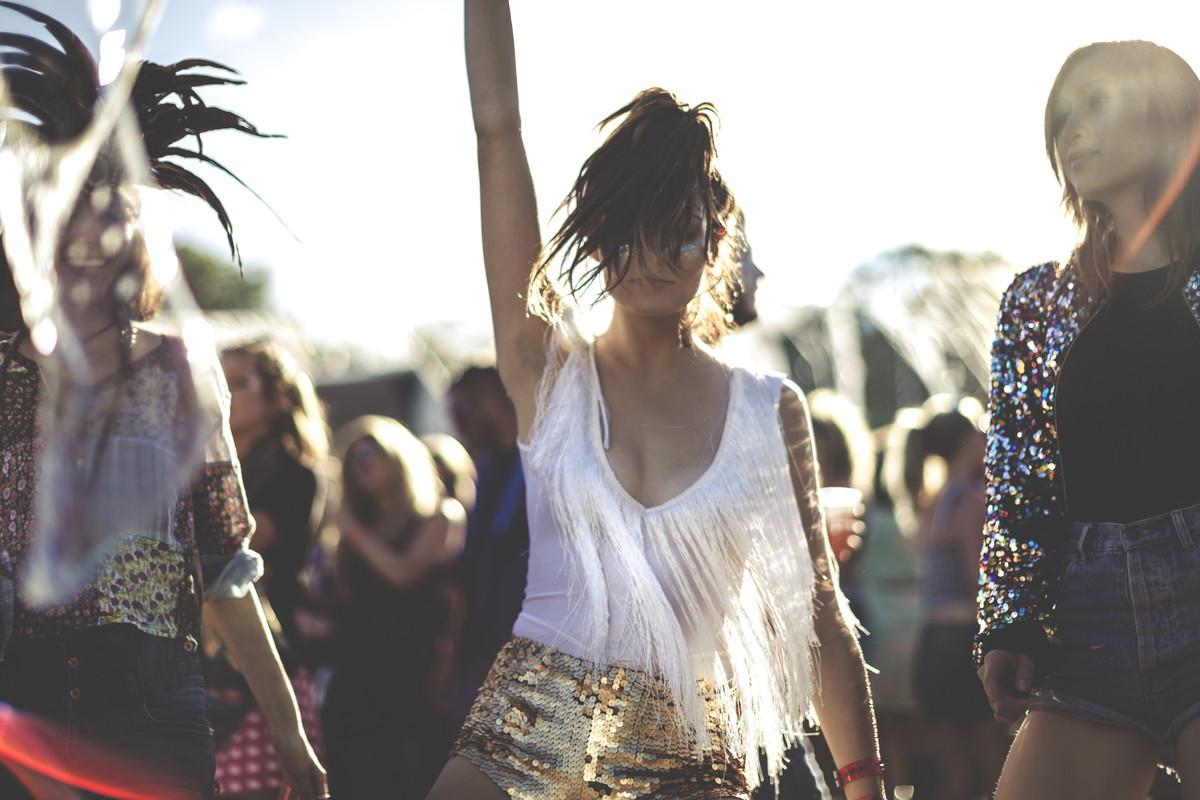 Trendy 2019: Modne stylizacje festiwalowe na lato