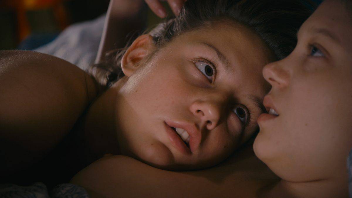 Filmy o tematyce LGBTQ, które warto zobaczyć. To absolutne klasyki i nagrodzone kinowe hity