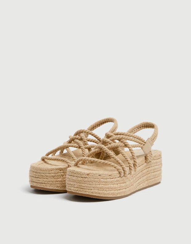 Espadryle Pull&Bear, 139 zł