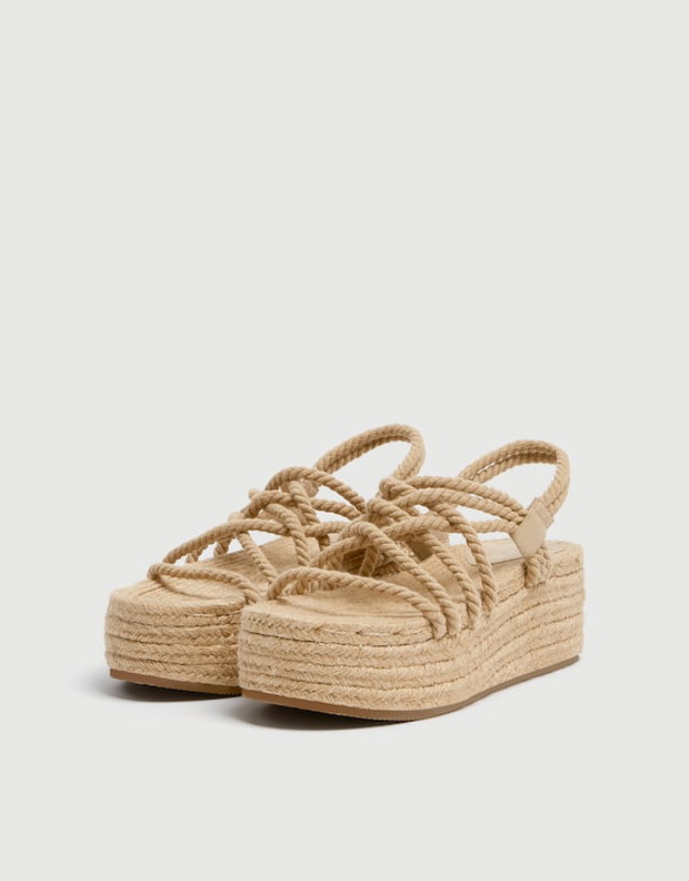 Espadryle Pull&Bear, 139 zł