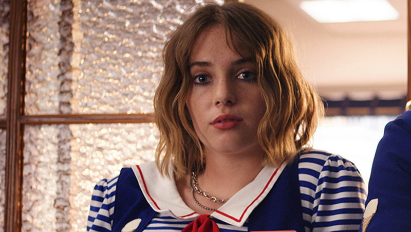 Robin ze „Stranger Things” to bohaterka, na którą czekaliśmy od dawna! Oto, dlaczego pokochaliśmy