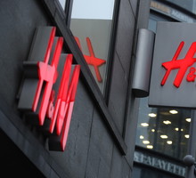 W H&M kupimy „na kreskę”! Na czym polega nowa usługa marki?