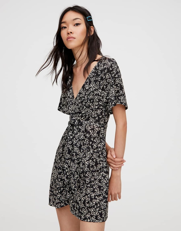 Sukienka w kwiaty Pull&Bear, 79,90 zł