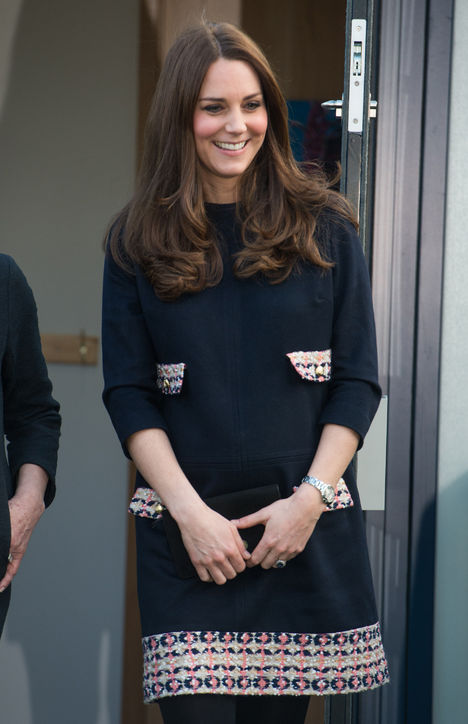12-kate-middleton-pregnancy-outfit-h724