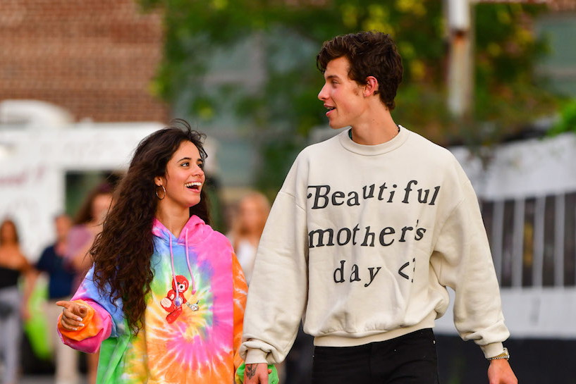 Camila Cabello i ShawCamila Cabello i Shawn Mendes oficjalnie razem! Piosenkarka złożyła wzruszające życzenia swojemu chłopakowi n Mendes oficjalnie razem! Piosenkarka złożyła wzruszające życzenia swojemu chłopakowi