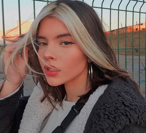 Modna koloryzacja 2019: Dwukolorowe włosy to nowy beauty trend na Instagramie!