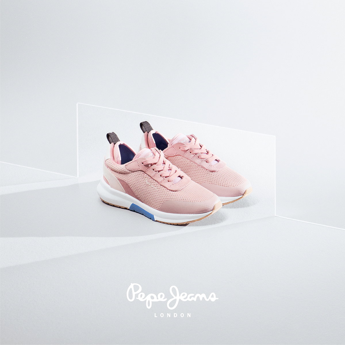 Pepe Jeans stworzyło buty, które oczyszczają powietrze