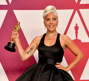 „Shallow” to plagiat? Lady Gaga odpowiedziała na zarzuty