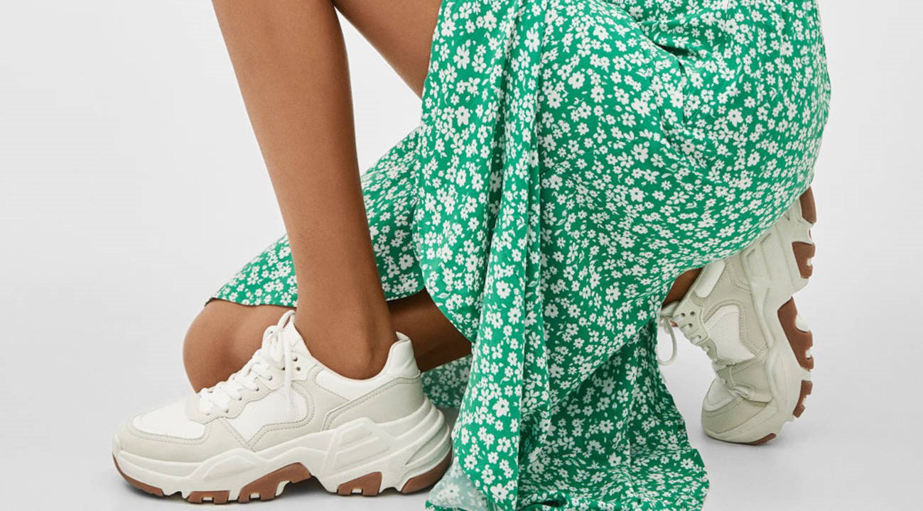 Buty do szkoły: Te sneakersy i tenisówki sprawdzą się (nie tylko) na szkolnych korytarzach