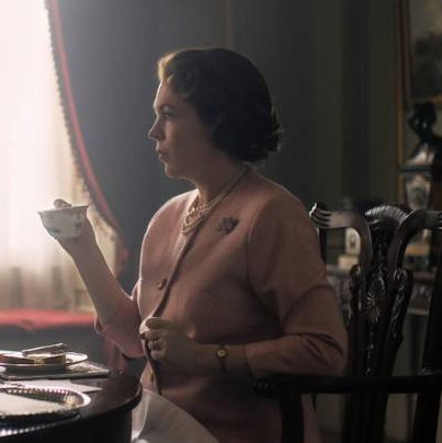 olivia-colman-w-roli-krolowej-elzbiety-w-3-sezonie-the-crown