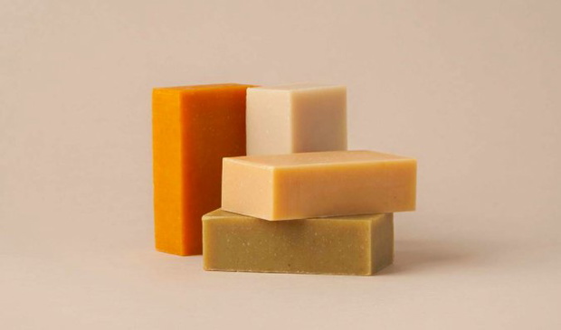 Szampon w kostce by Humankind, 12,95 $
