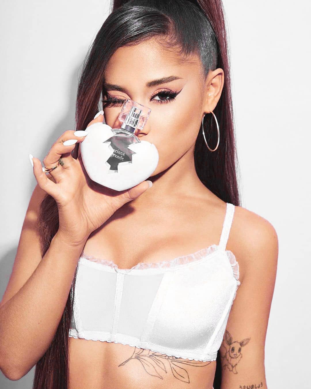 Ariana Grande promuje swój nowy zapach sequelem teledysku „Thank U, Next”