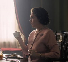 1olivia-colman-w-roli-krolowej-elzbiety-w-3-sezonie-the-crown