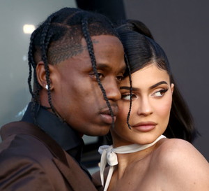 Kylie Jenner potwierdziła rozstanie z Travisem Scottem!