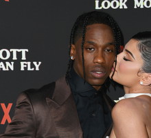 Travis Scott zdradził Kylie Jenner? Raper skomentował te doniesienia