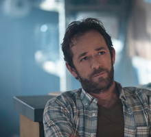 Riverdale 4: pierwszy epizod 4. sezonu serialu to najbardziej wzruszający odcinek produkcji. „In Memorian” poświęcono pamięci Luke’a Perry’ego
