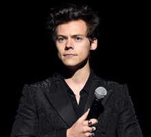 Harry Styles ujawnił datę premiery drugiej płyty. Nowy album artysty ukaże się jeszcze w tym roku!
