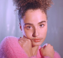 Billie kolejny raz stawia na naturalność! Marka w nowej kampanii pokazuje kobiecy wąsik i promuje akcję #Movember2019