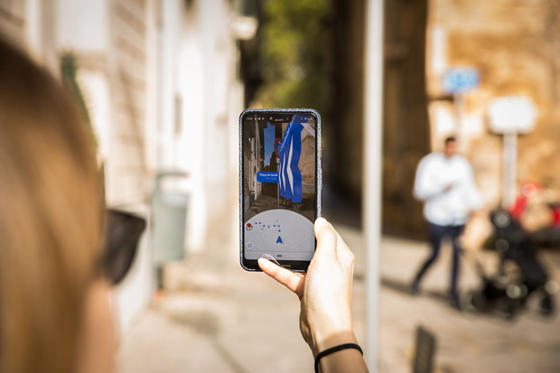 Google Asystent, Google Maps, Google Translate i Google Arts&Culture to aplikacje, ułatwiające podróżowanie i nie tylko!