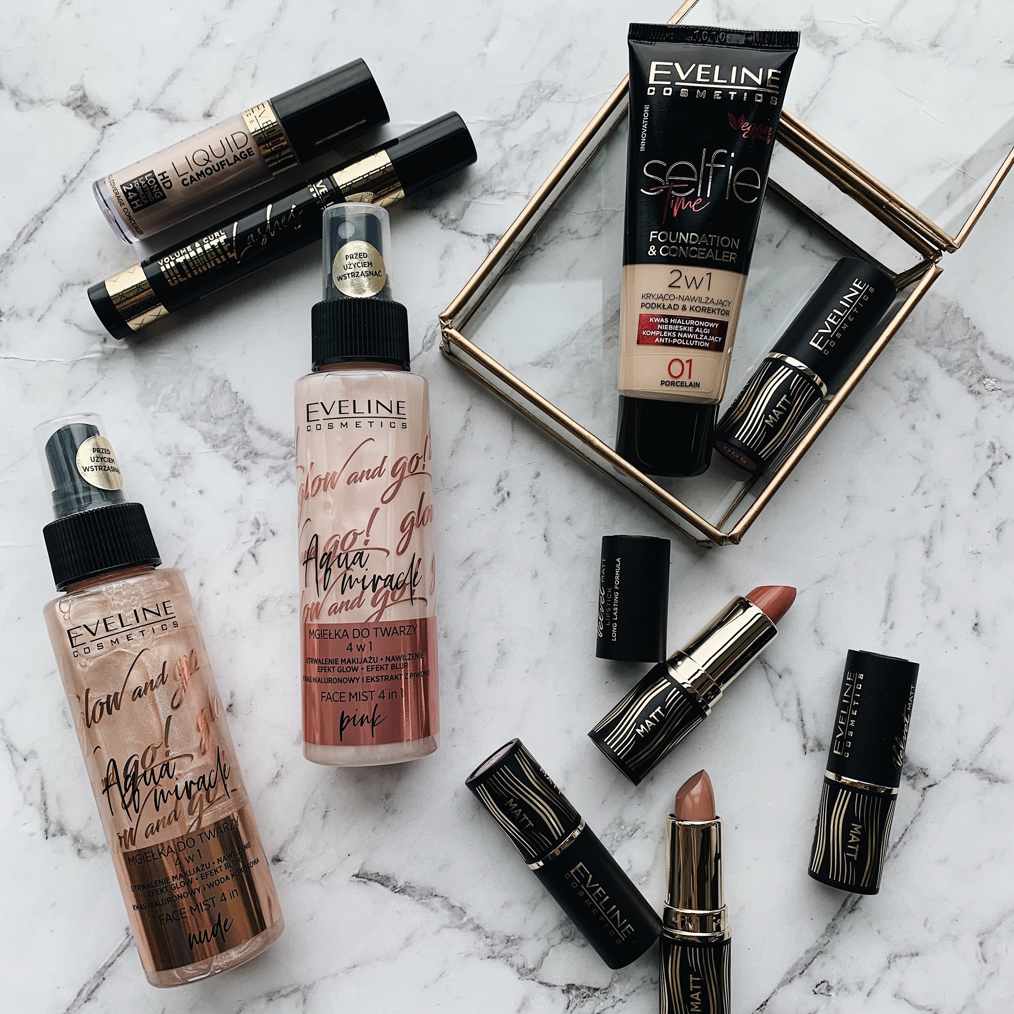 Trendy 2019: subtelny, ale trwały makijaż jak z wybiegu. Wykonałyśmy go kosmetykami od Eveline Cosmetics [TEST REDAKCYJNY]