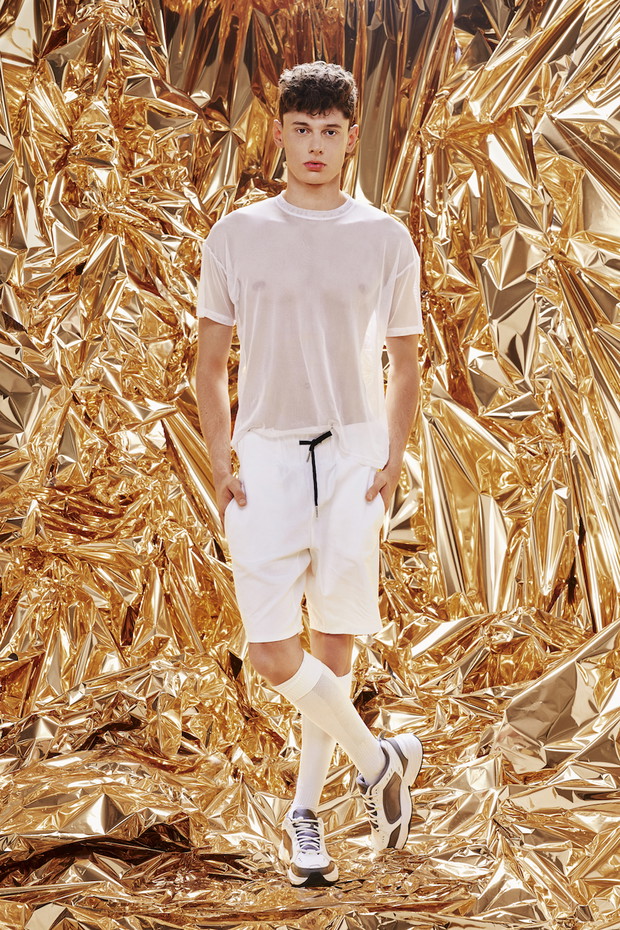 Top Model 8: Dawid Woskanian. Wiek, wzrost, wymiary i wszystko, co chcielibyście wiedzieć o uczestniku Top Model 2019 KWESTIONARIUSZ