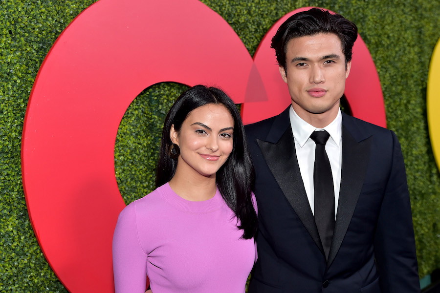 Camila Mendes i Charles Melton rozstali się!