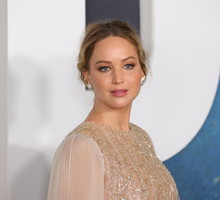 Jennifer Lawrence w ciąży na premierze filmu „Nie patrz w górę”