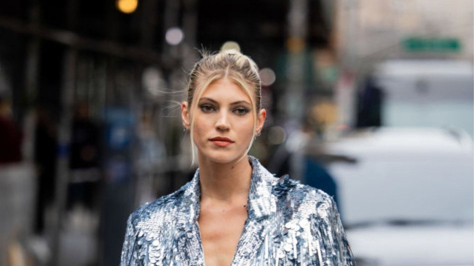 Devon Windsor - baza-serum pod makijaż Eveline Unicorn Magic Drops