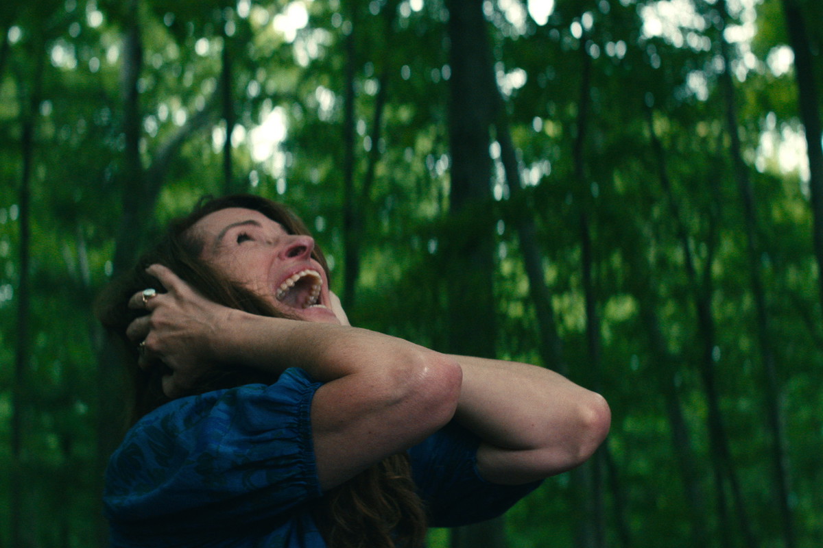 LEAVE THE WORLD BEHIND (2023) Julia Roberts as Amanda. CR: Courtesy NETFLIX