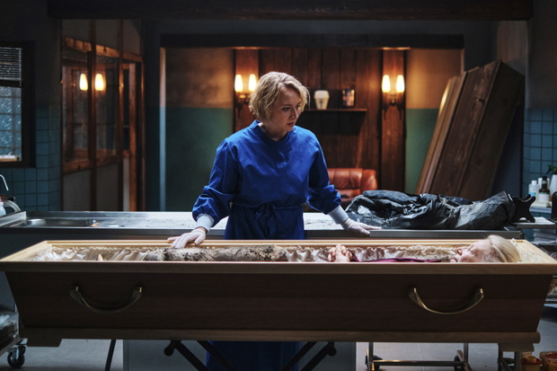 Anna Maria Mühe as Blum on the set of Totenfrau S2, Courtesy of Netflix 2025