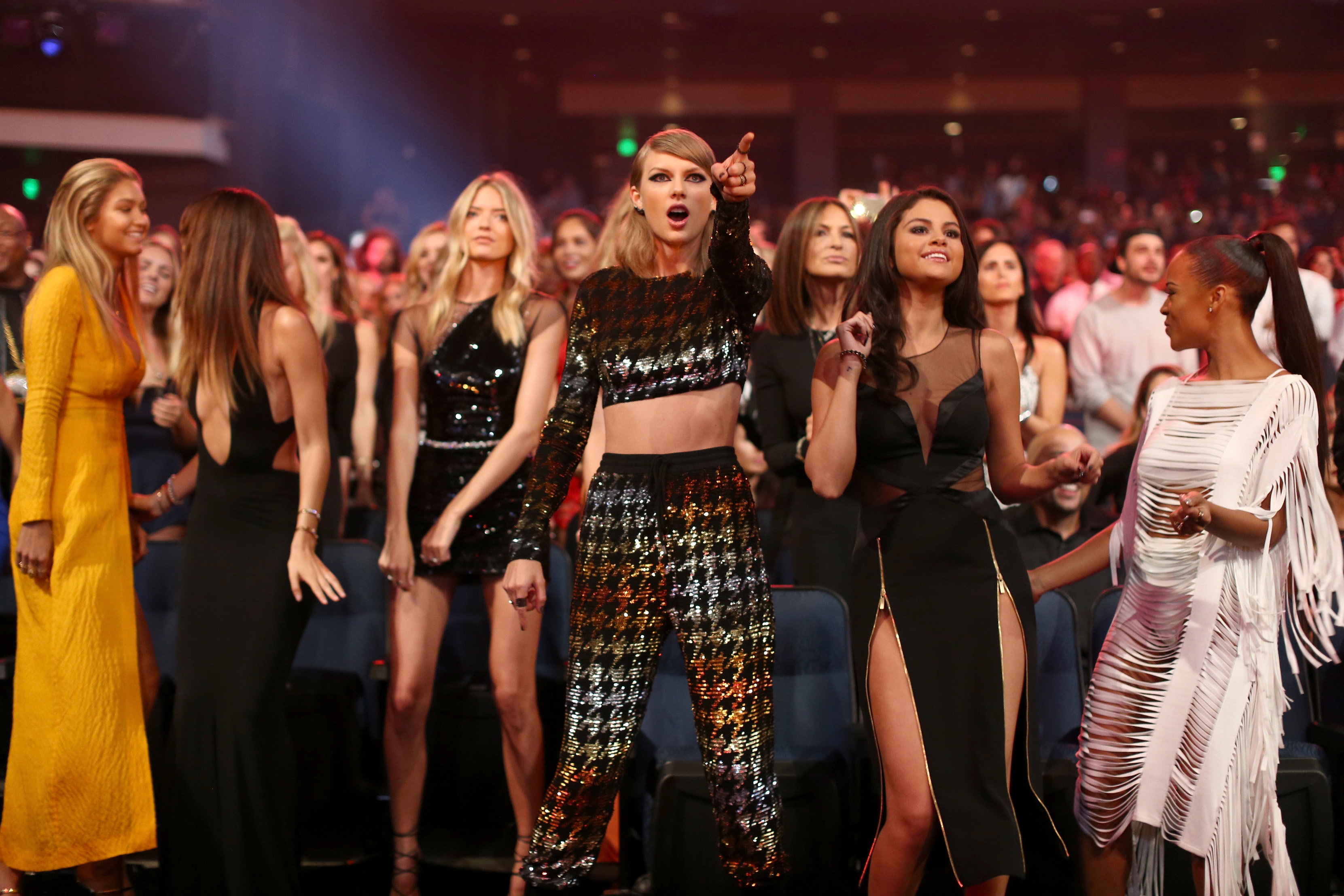 Martha Hunt, Taylor Swift, Selena Gomez, Serayah