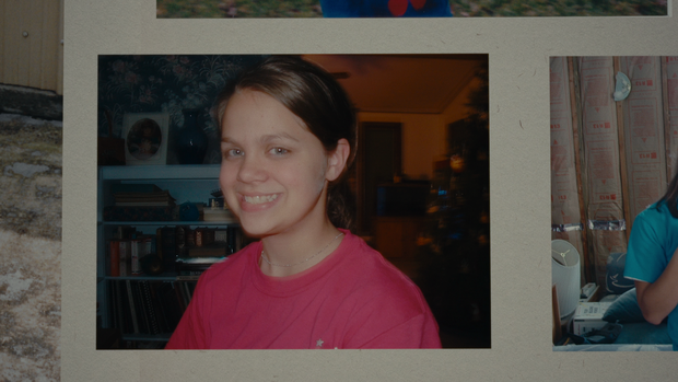 Girl_in_the_Picture_01_16_38_05