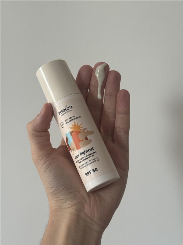 Ultralekki krem do twarzy z antyoksydantami SPF 50 Resibo Our Lightest