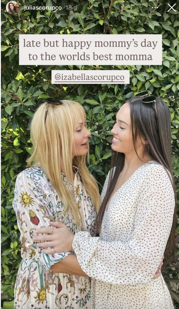 Izabella Scorupco i Julia Czerkawski