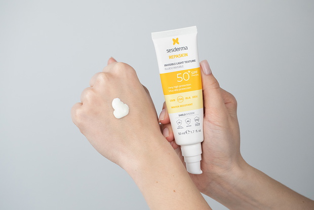 sesderma-repaskin-fluido-invisible-spf-50-new-emulsja-