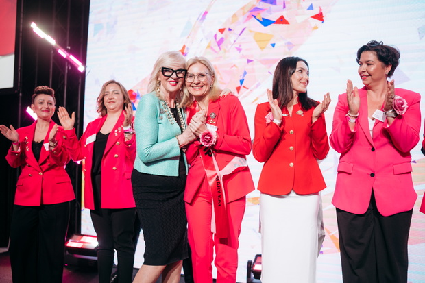 Mary Kay na Forum Przedsiębiorczych Kobiet-672