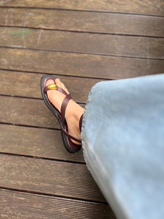 Ring sandals