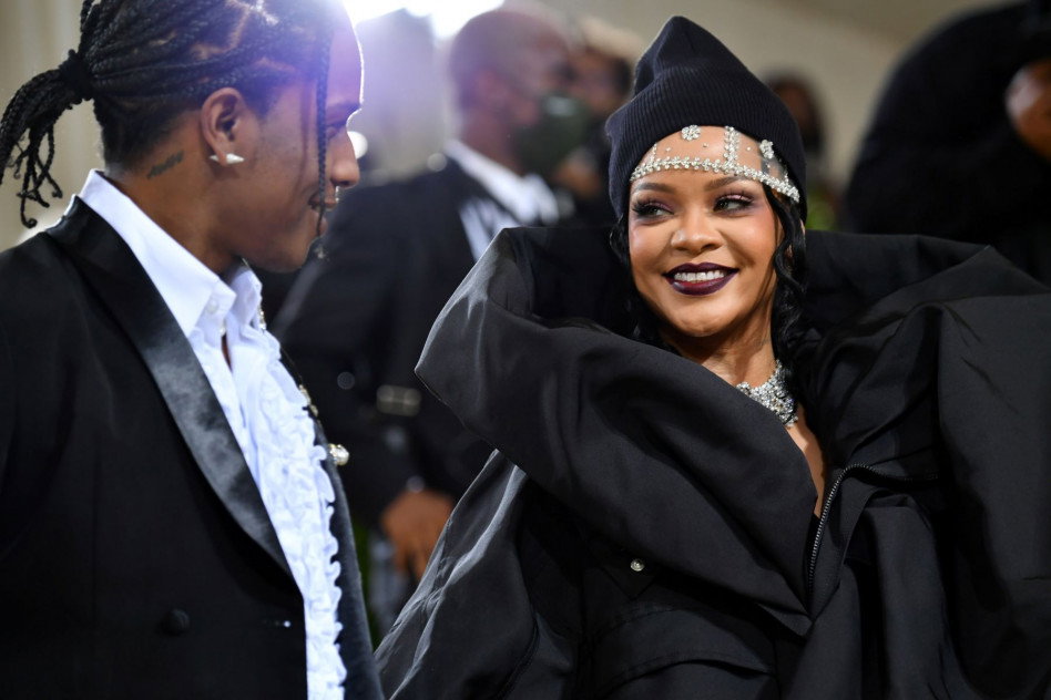 Rihanna i A$AP Rocky planują ślub! Kiedy i gdzie się odbędzie i co jeszcze wiadomo o ceremonii? Na jaw wyszło też, kto będzie matką chrzestną dziecka