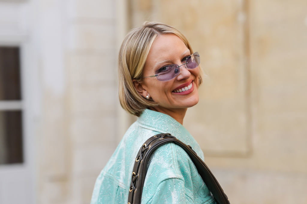 Street Style - Paris Fashion Week - Womenswear Fall/Winter 2025/2026 - Day Two