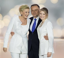 Glamour (2)