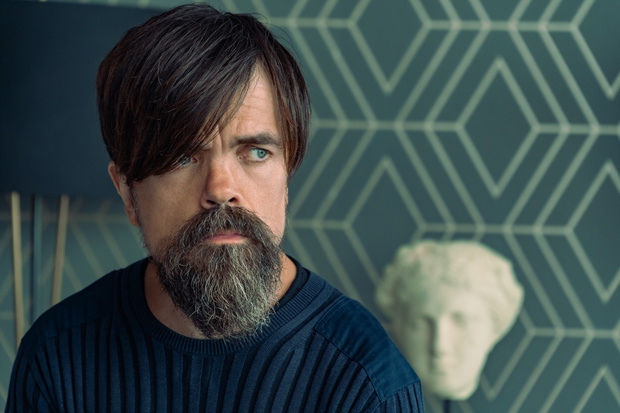 I CARE A LOT (2021)Peter Dinklage as Rukov. Cr: Seacia Pavao/NETFLIX