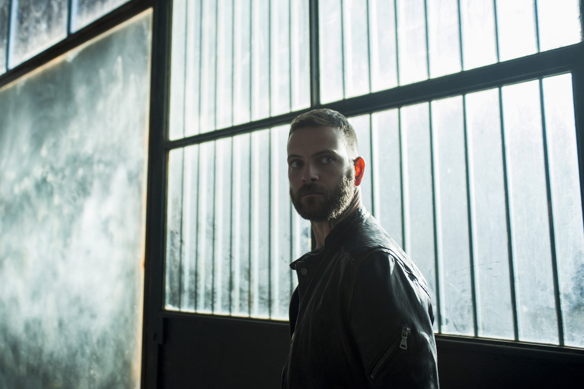 SUBURRA_203_Unit_00017R