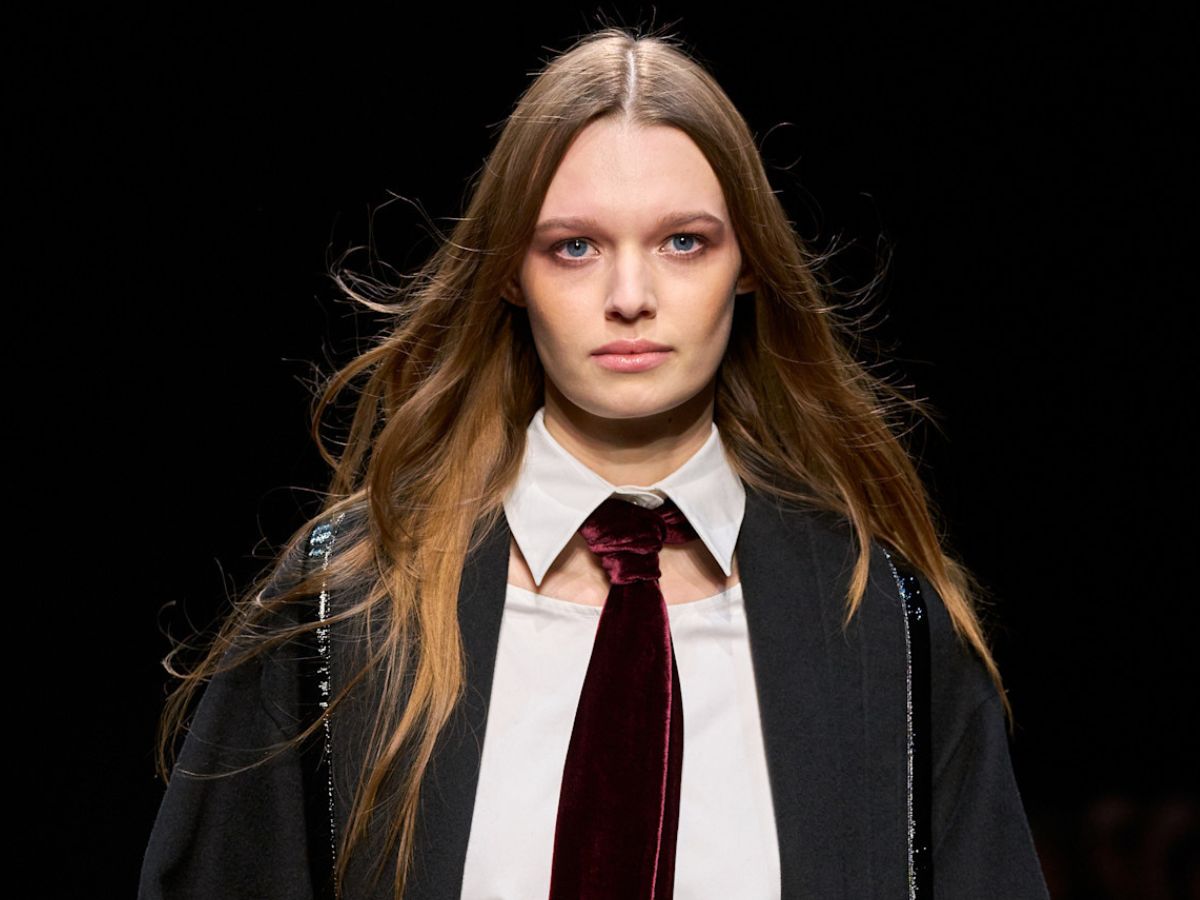 Te perfumy to esencja stylu Old Money + Girl Boss w jednym flakonie. „Zapach jest bardzo elegancko uszyty” i idealny na jesień